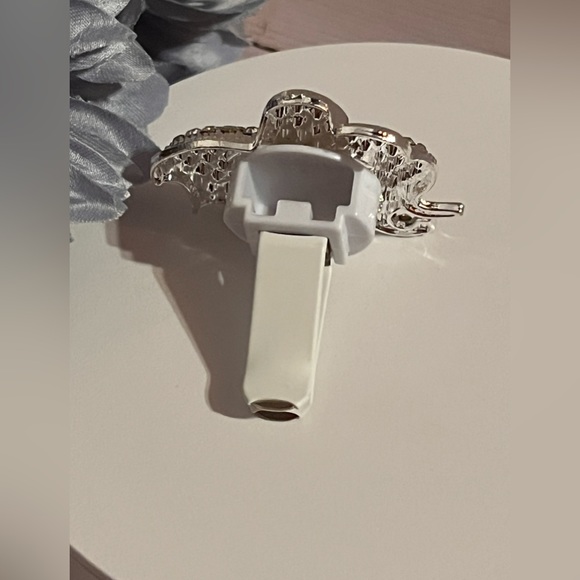 Elephant Car Clip Air Freshener Refills Included - Picture 5 of 6